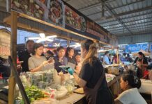 เงินสะพัดเมืองปราจีนบุรีแห่สแกนซื้อสินค้า”คนละครึ่ง”คึกคัก