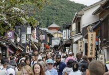 ญี่ปุ่นเตรียมขึ้นค่าวีซ่านักท่องเที่ยวต่างชาติปี 2569 แก้ปัญหาท่องเที่ยวล้น